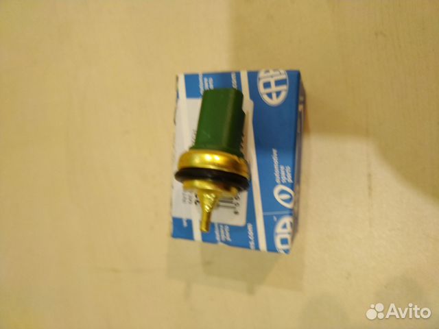 330552 Датчик, температура ож. Peugeot 308,207