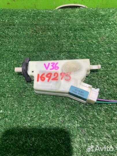 Замок лючка бензобака nissan skyline V36 VQ25HR 2007