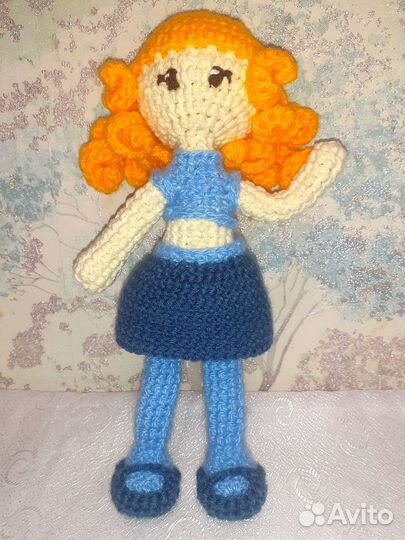 Вязаная кукла Тильда