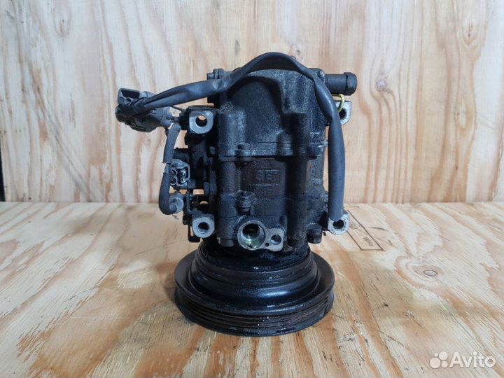 Компрессор кондиционера Toyota Corolla EE111 4EFE