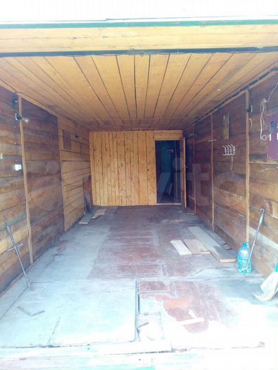 Гараж, > 30 м²