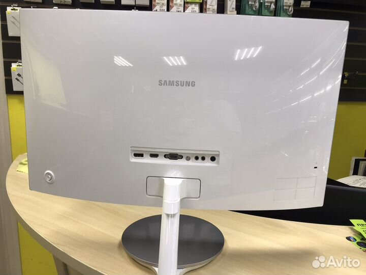 Б.681 Монитор Samsung C27F591Fdi Full HD 60Гц