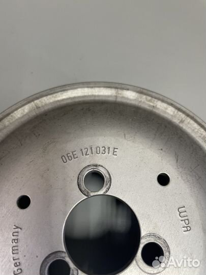 Шкив помпы Ауди А4 Б8 А5 8Т А6 С7 А7