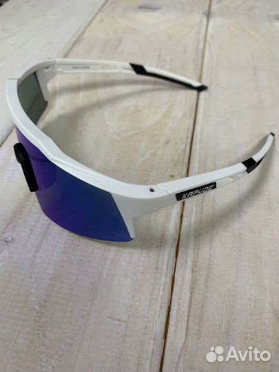 Очки спортивные