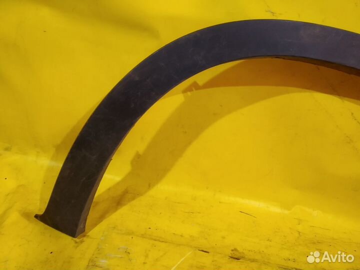 Накладка переднего крыла правого BMW X5 E70 бмв