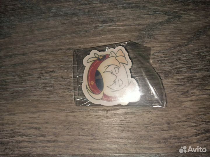 Брошь значок аниме
