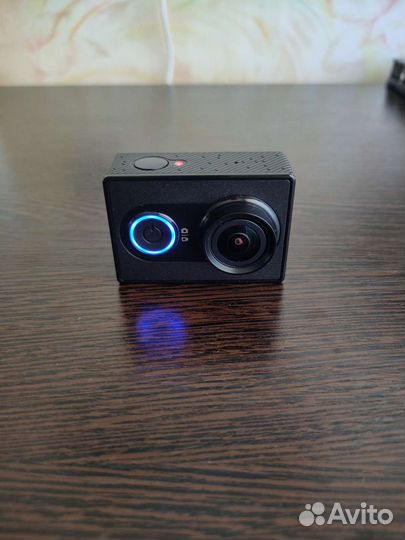 Экшн камера xiaomi yi