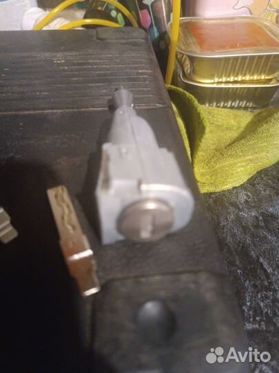 Комплект личинок замков volkswagen polo sedan