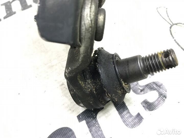 С дефектом рычаг передний правый Honda Civic 4D