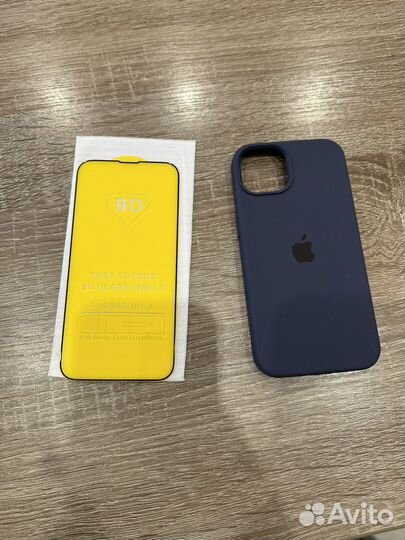 Чехол и защитное стекло на iPhone 13 (новое)