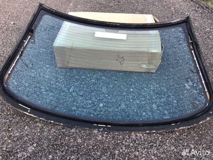 Стекло заднее Mercedes E-Class W211 272.943 2007