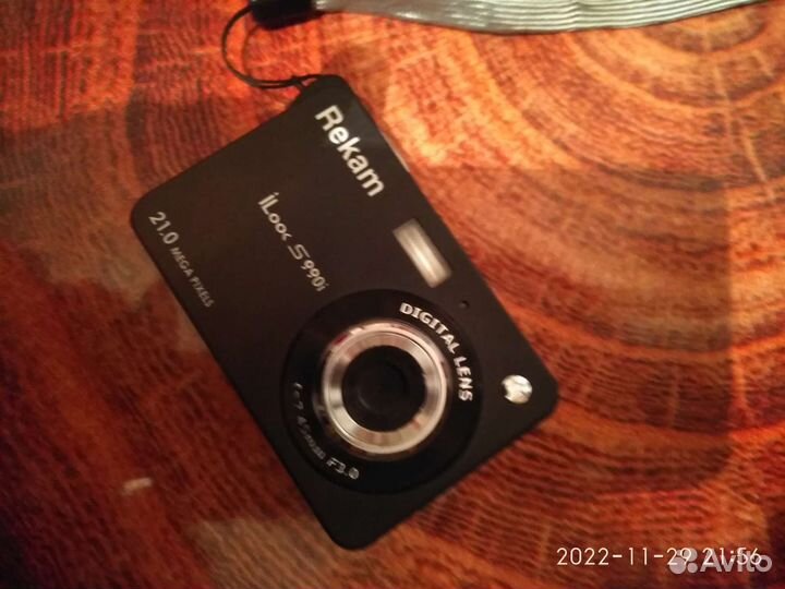 Компактный фотоаппарат