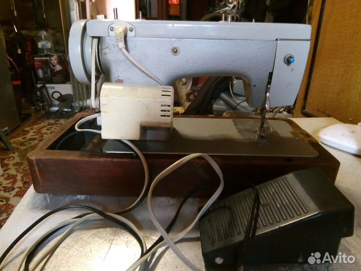 Швейная машинка подольск 142 с электроприводом