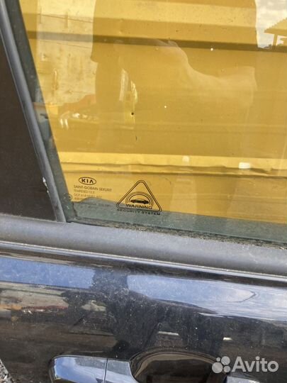 Стекло двери передней правой для Kia Sportage II