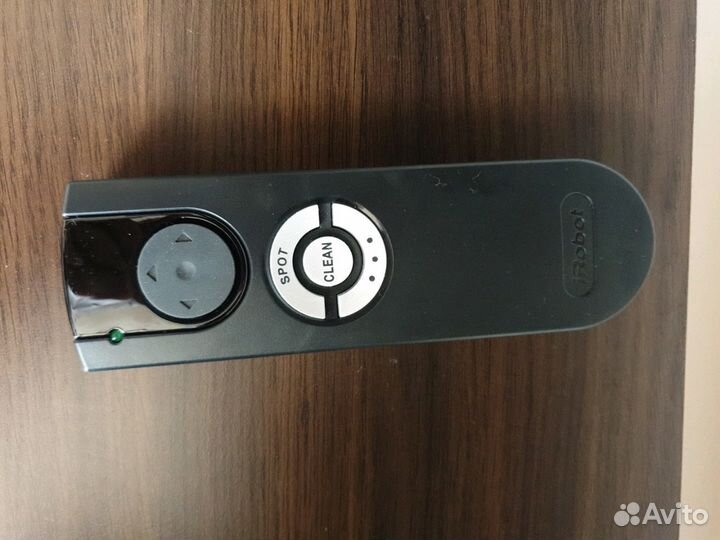 Продам робот пылесос iRobot 780