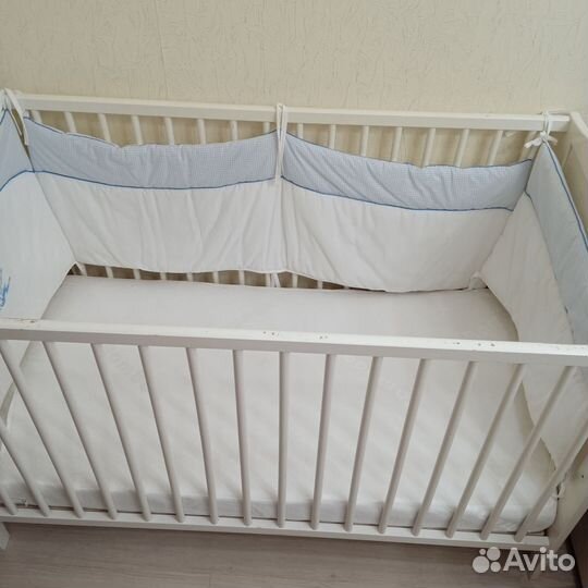 Детская кроватка