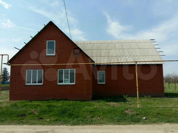 Дом 102 м² на участке 23 сот.