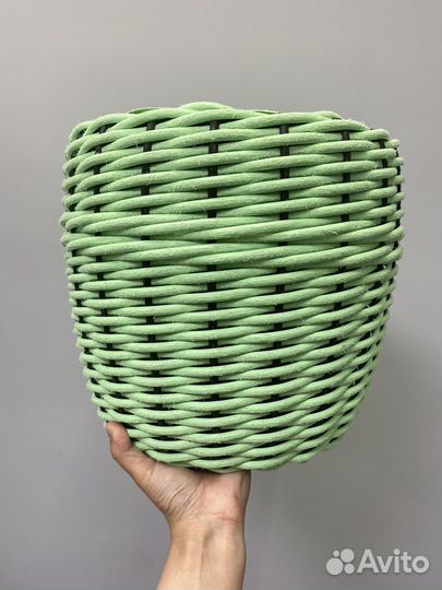 Кашпо из ротанга
