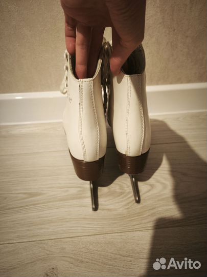 Коньки фигурные 37 botas juliet
