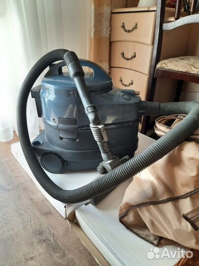 Пылесос Philips triathlon 2000