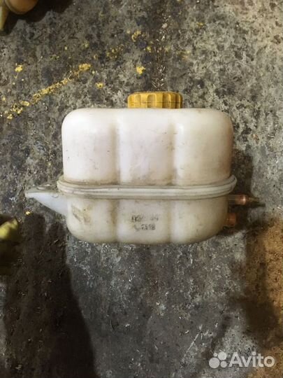 Бачок расширительный Chevrolet Lacetti