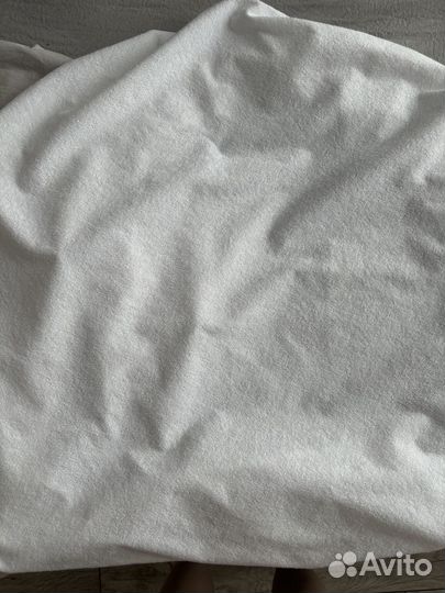 Наматрасник и простыни на круглую кроватку