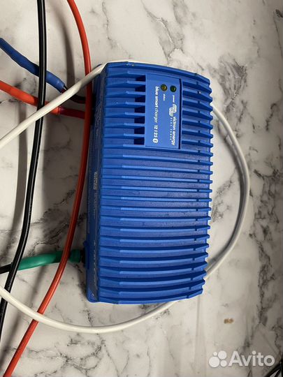 Victron Energy Blue SMART IP67 Charger 12/25