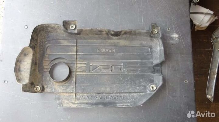 Крышка двс декоративная Nissan Tino V10 QG18DE