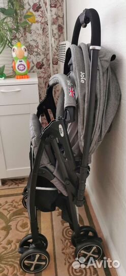Прогулочная коляска Joie sma baggi dlx