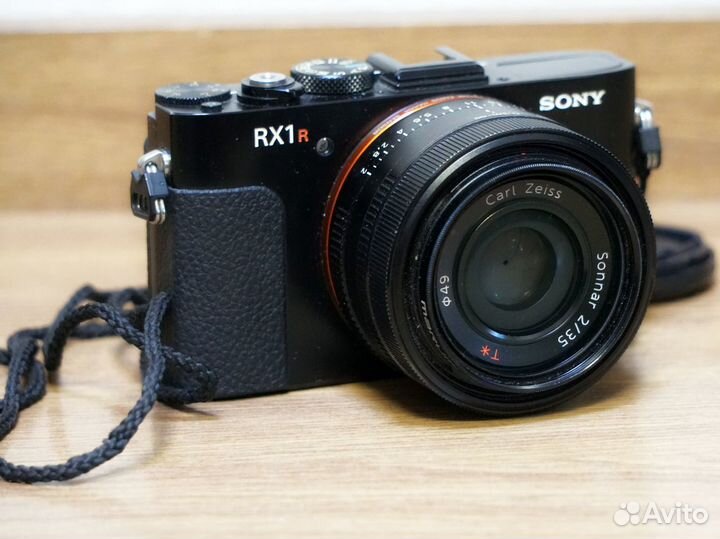 Sony RX100 M7 и RX1R, Zeiss 2/35, Japan