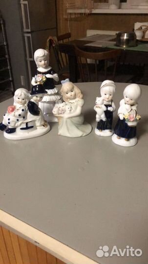 Фарфоровые статуэтки