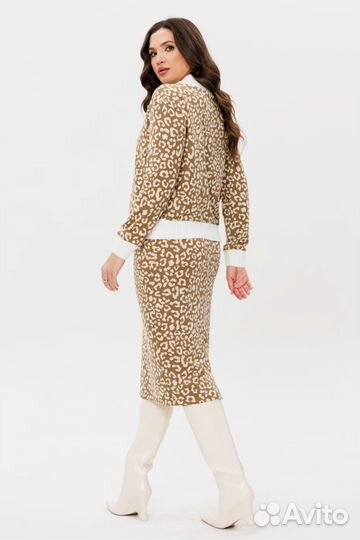 Костюм весенний