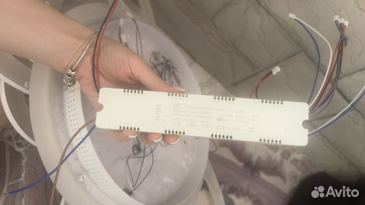 Люстра потолочная светодиодная с пультом