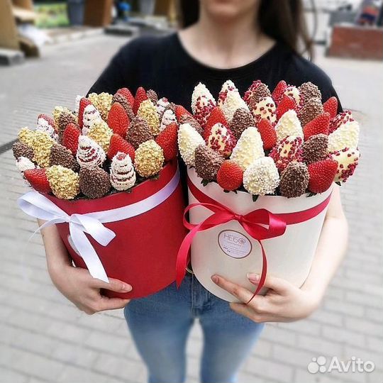 Клубника в шоколаде в коробке Сердце