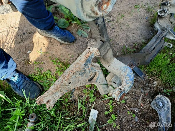 Передний подрамник opel vectra b