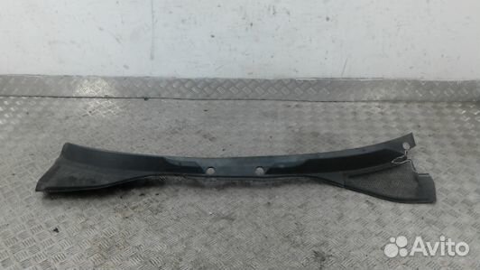 Накладка декоративная (жабо, дождевик) audi Q7 (70