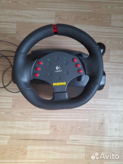 Logitech Momo Racing Force Feedback Wheel