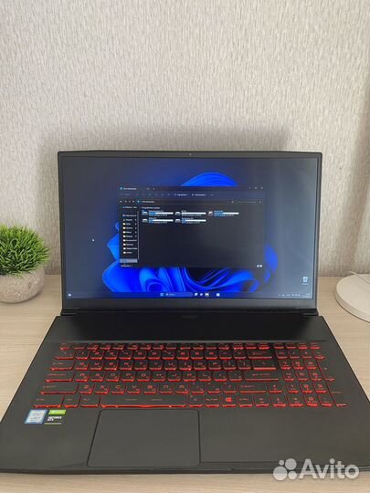 Игровой ноутбук MSI GF75 17