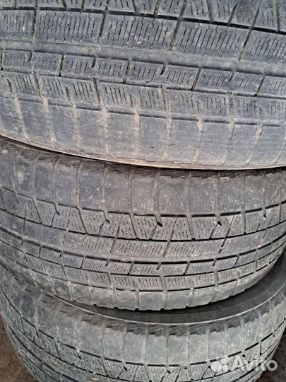 Yokohama Ice Guard Studless IG50 215/55 R17