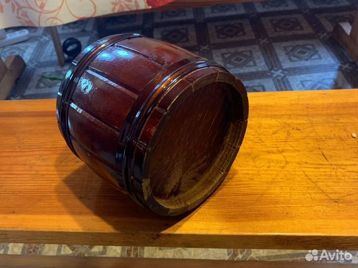 Бочка деревянная декоративная