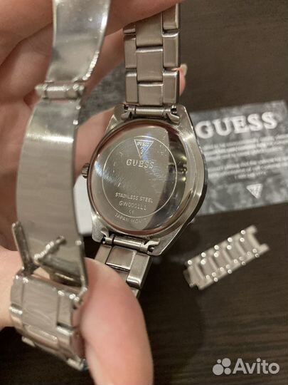 Часы Guess женские