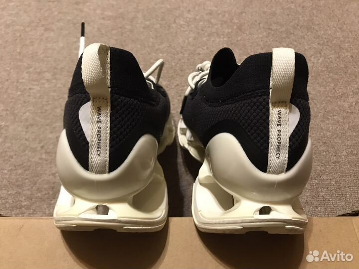 Кроссовки Mizuno Wave Prophecy Beta