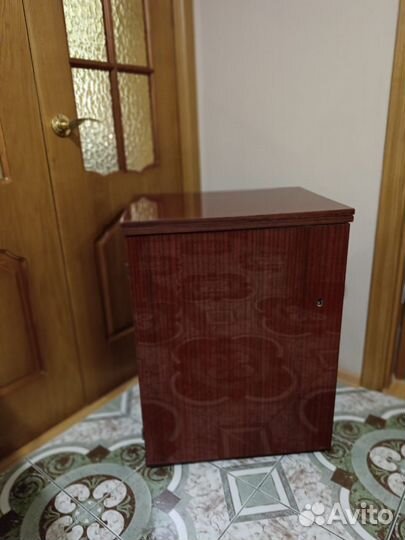 Швейная машина Чайка 142