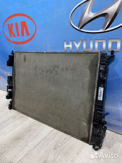 Радиатор охлаждения двигателя основной Nissan alme