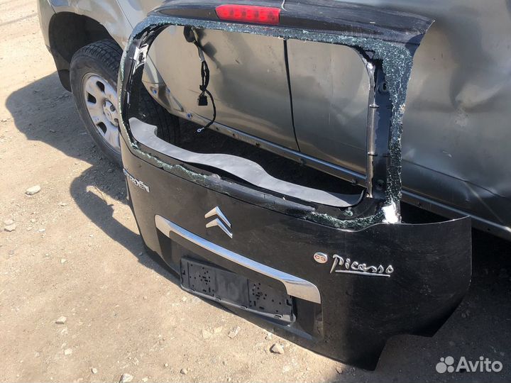 Крышка багажника Citroen C3 Picasso