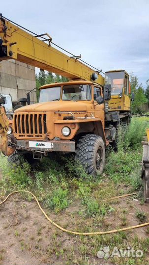 Урал 5557 с КМУ, 1995