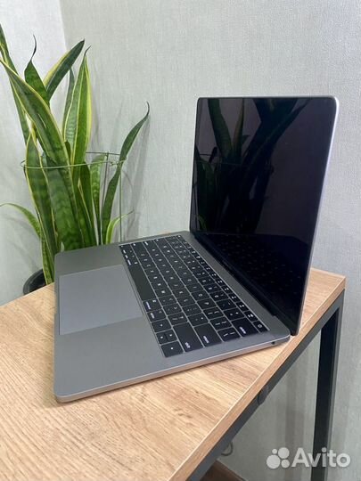 Отличный MacBook Pro 13 2017