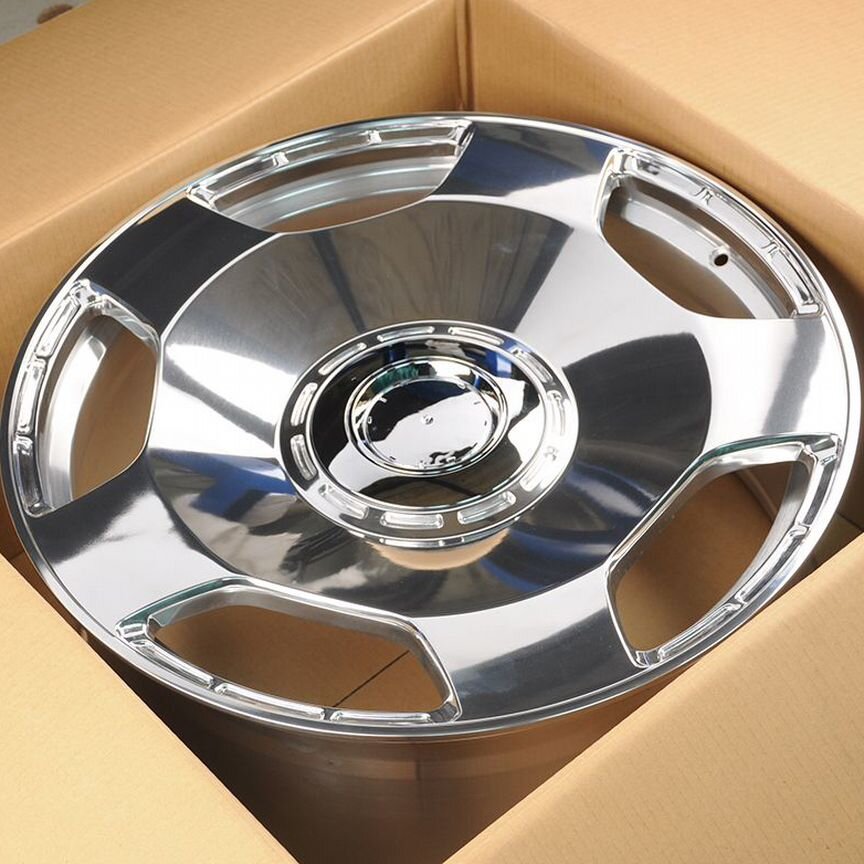 Диски на Mercedes G-класс iWheel IVF-3305 10x22/5x130 D84.1 ET30 Polish литой