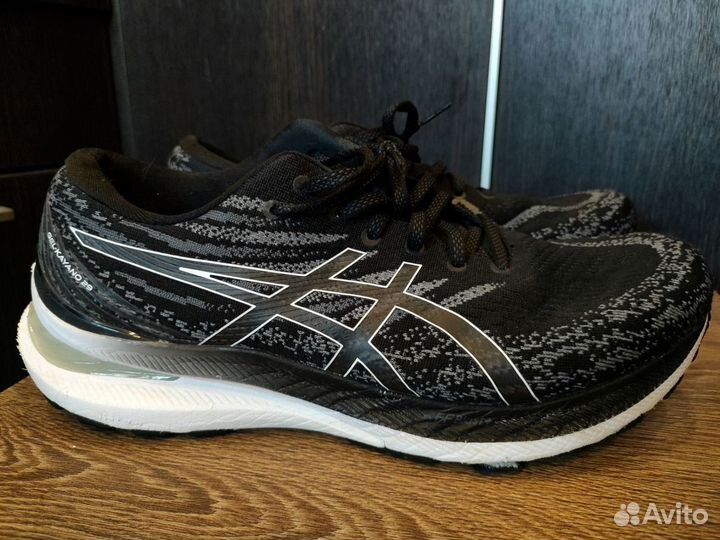 Кроссовки asics japan размер 42.5