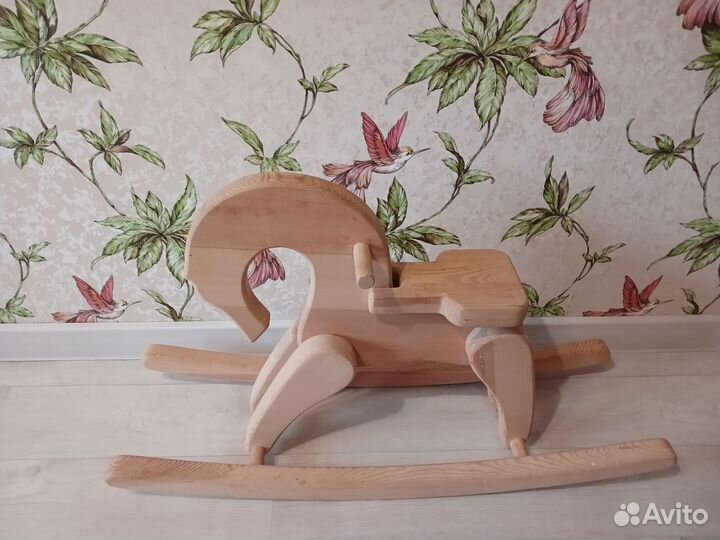 Детская качалка лошадь